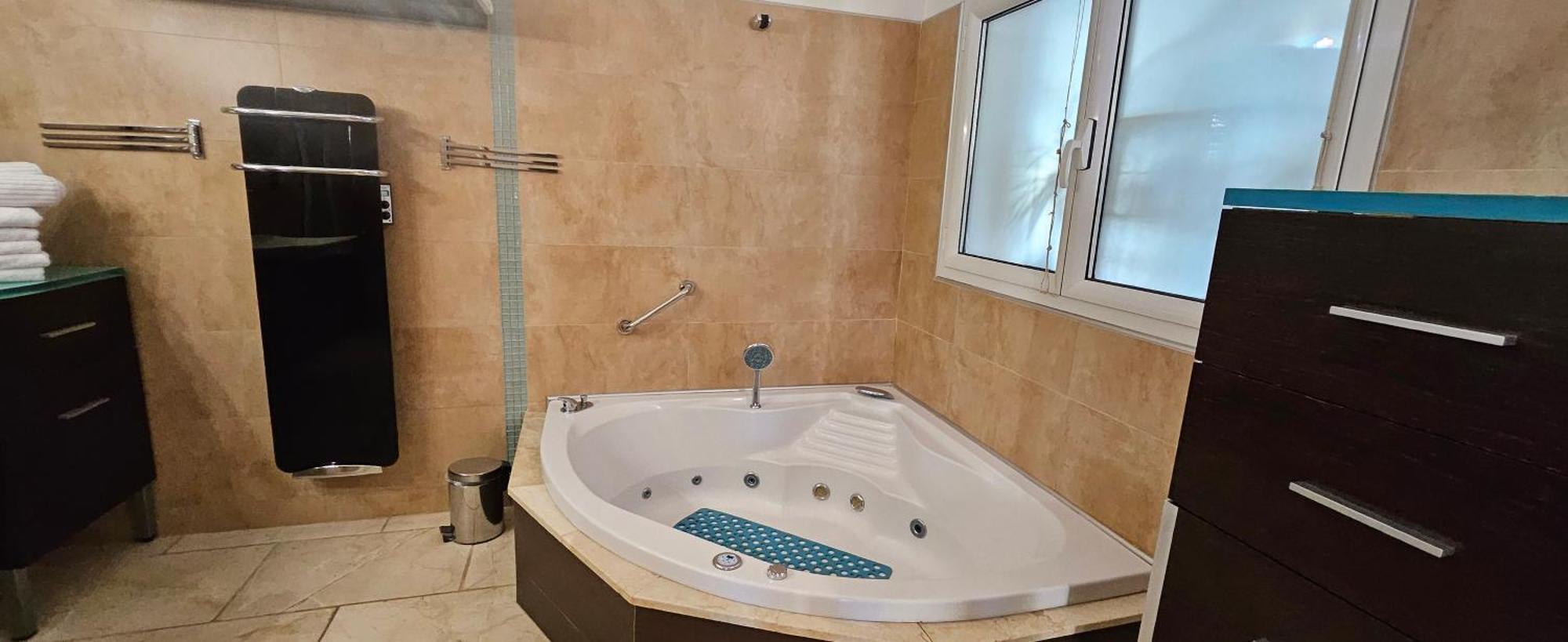 Villa Location Avec Piscine Chauffee *
