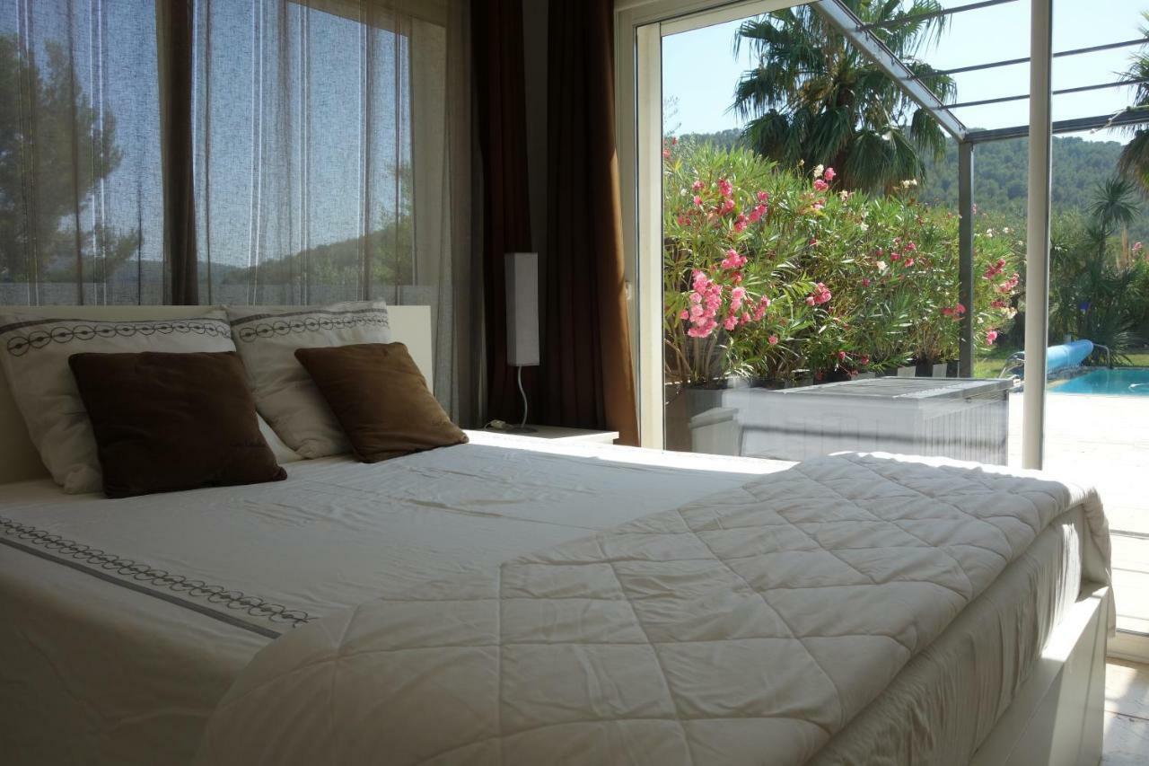 Location Avec Piscine Chauffee Villa
